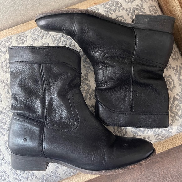 Frye Black Leather Boot - Picture 7 of 11